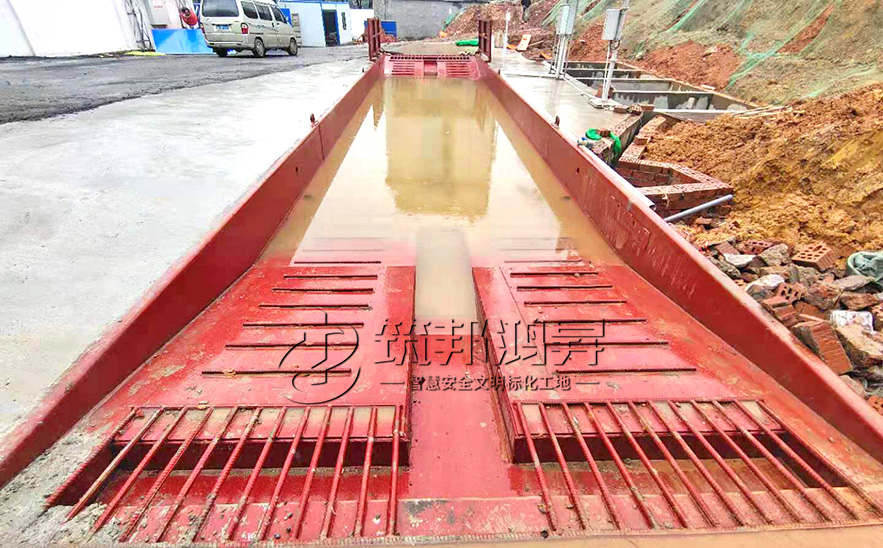 鋼結(jié)構(gòu)免基礎移動洗車槽